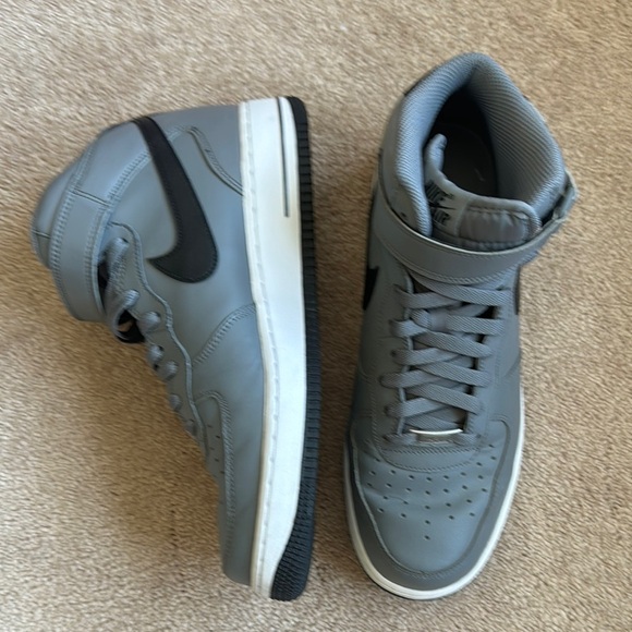 Nike Air Gray High-Top Sneakers - Picture 2 of 6